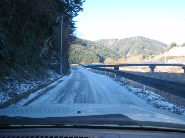 道路に雪